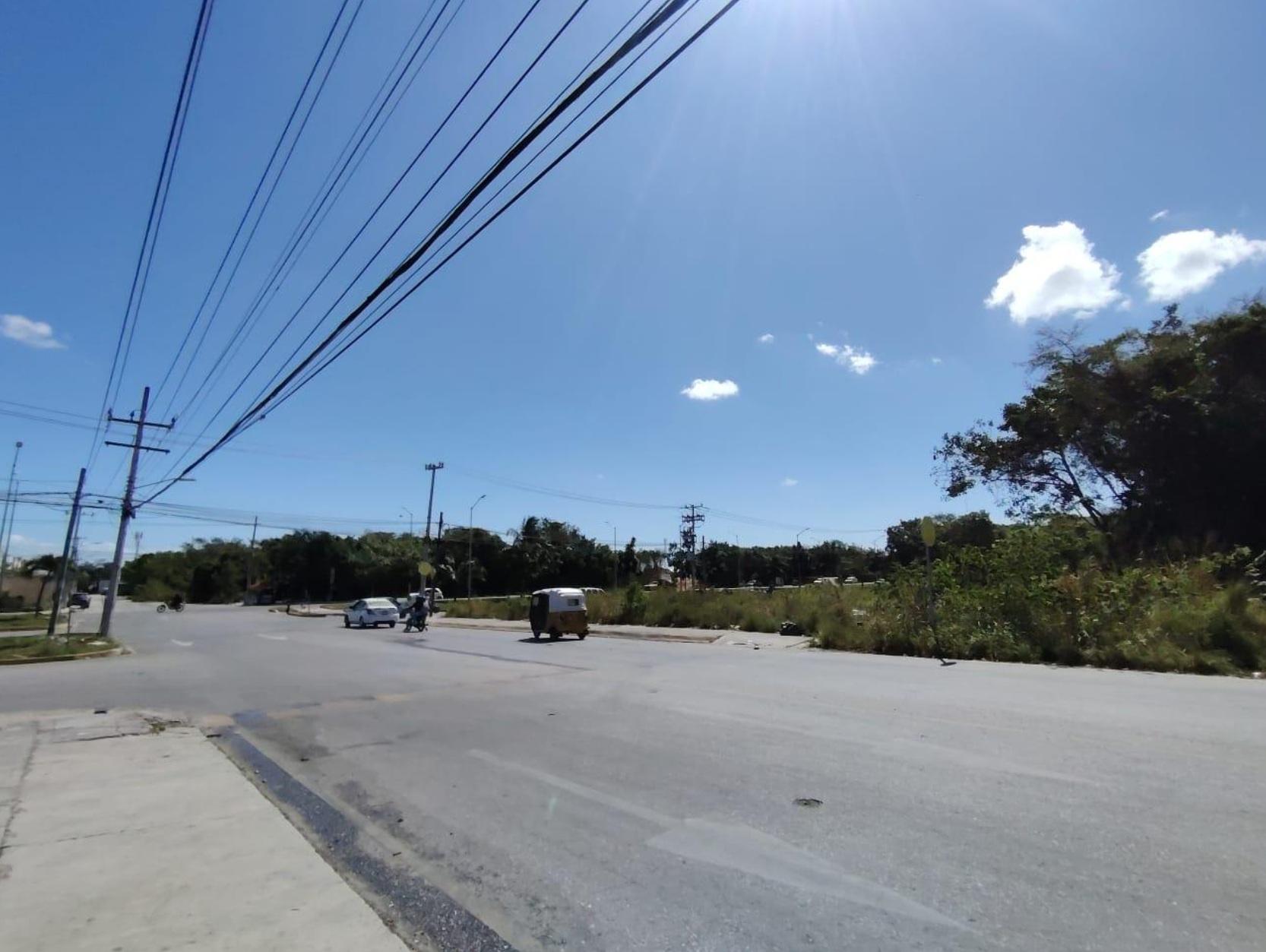 TERRENO DE USO MIXTO PARA DESARROLLO,BODEGA, ENCIERRO EN ZON NORTE DE CANCUN