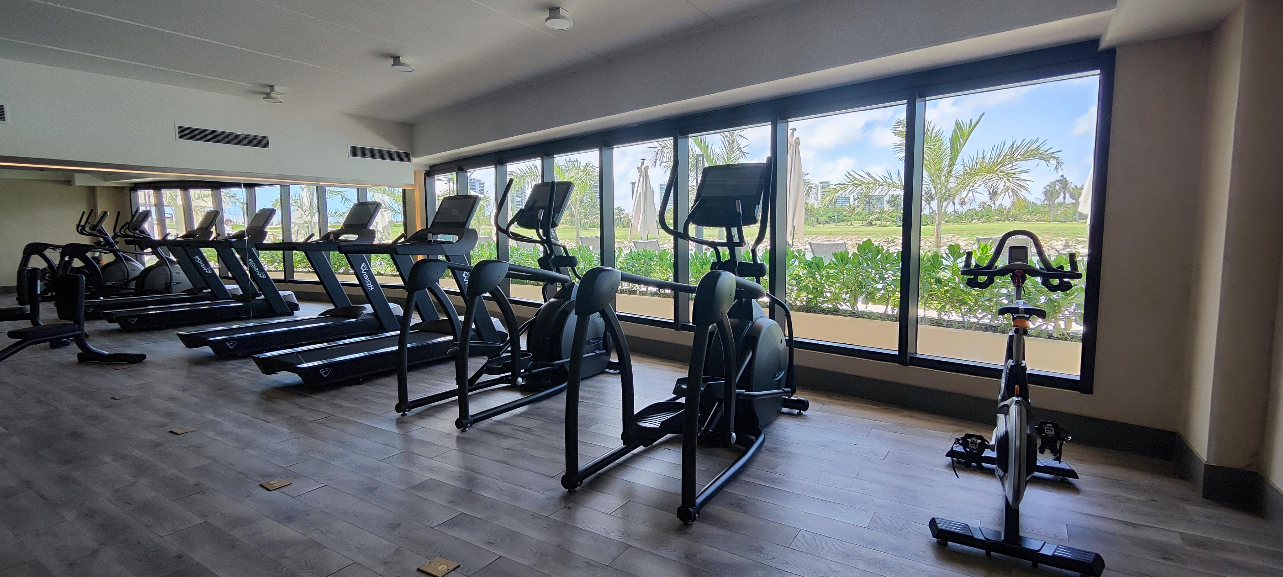 Departamento en Puerto Cancún de 4 recámaras
