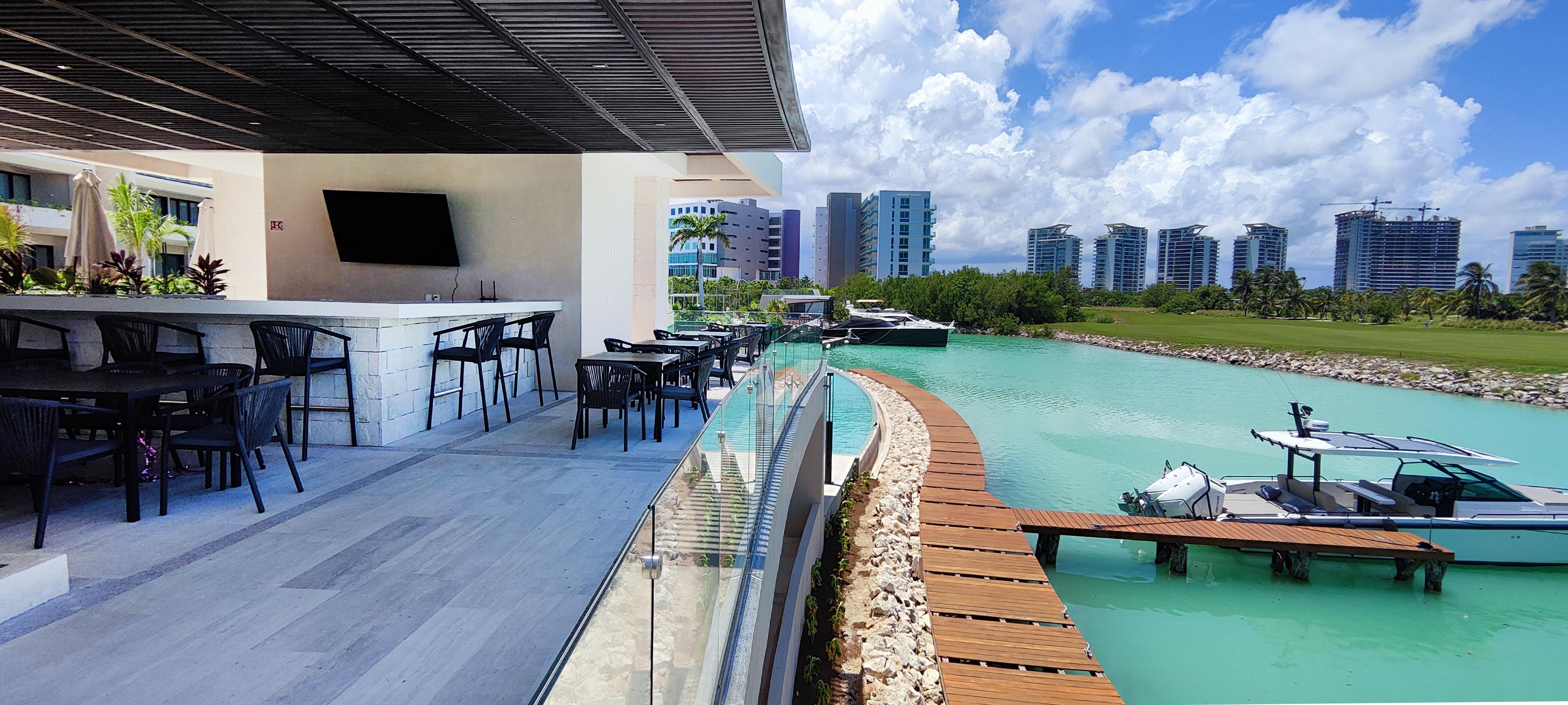 Departamento en Puerto Cancún de 4 recámaras