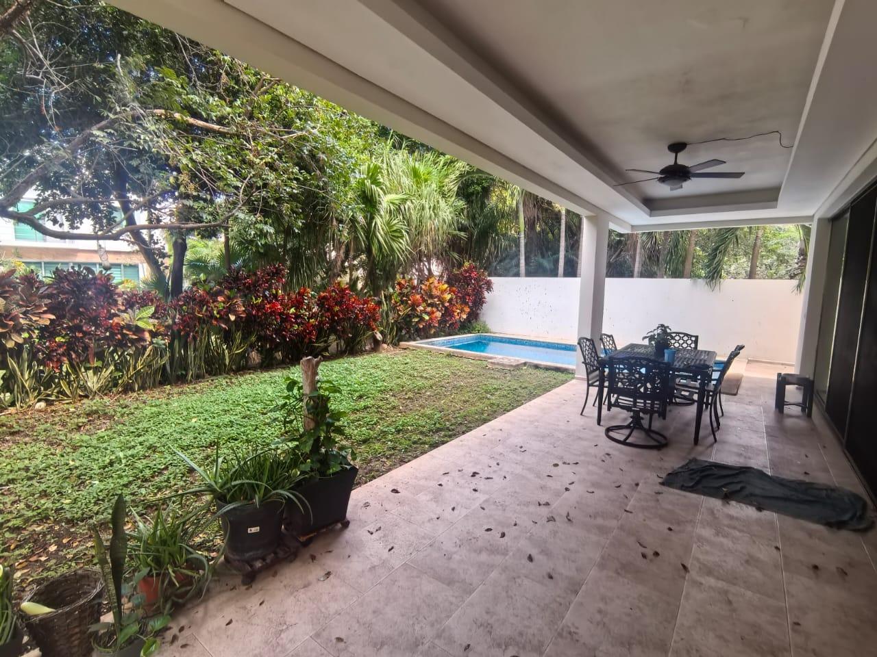 Residencia en Lagos del Sol