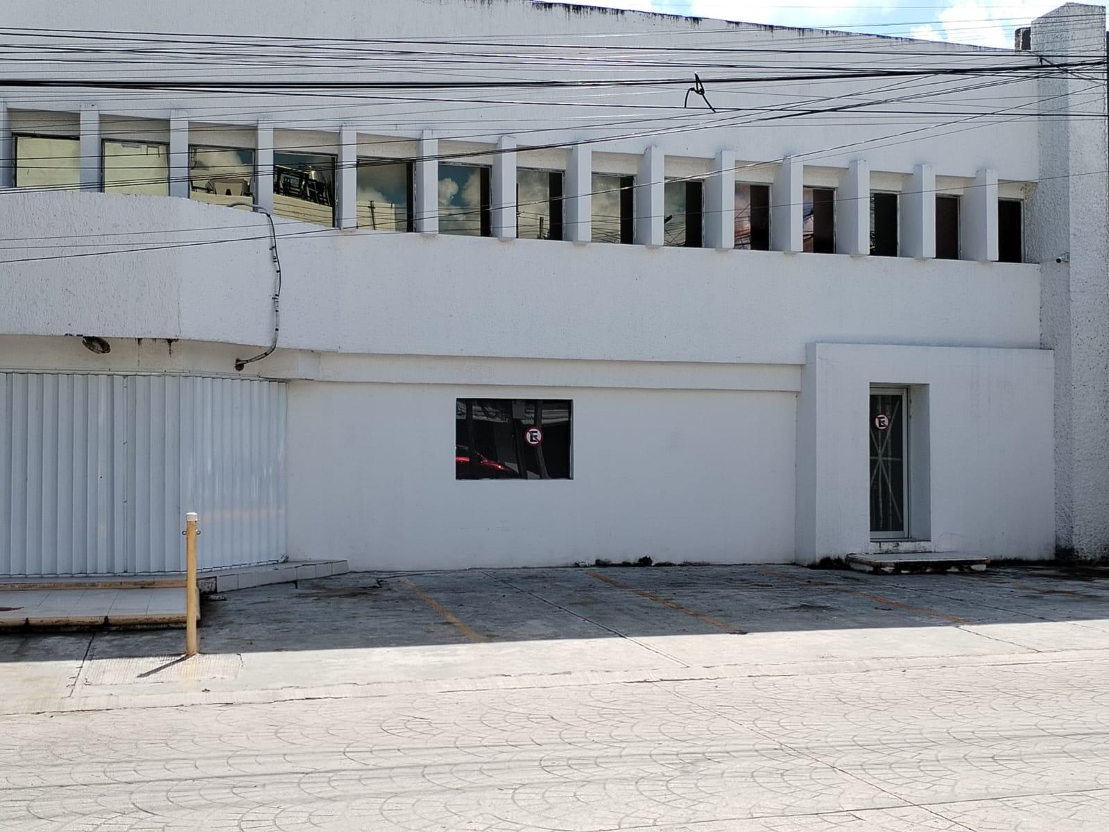 Renta  de Bodega con oficina en el centro de Cancún
