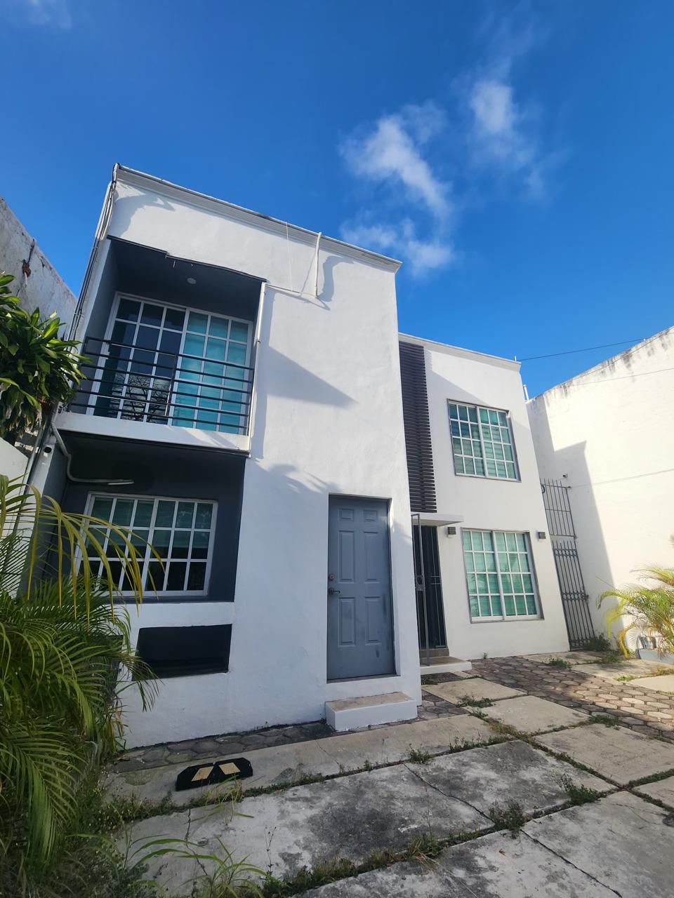 Casa excelente ubicación  uso comercial en Avenida Nichupte