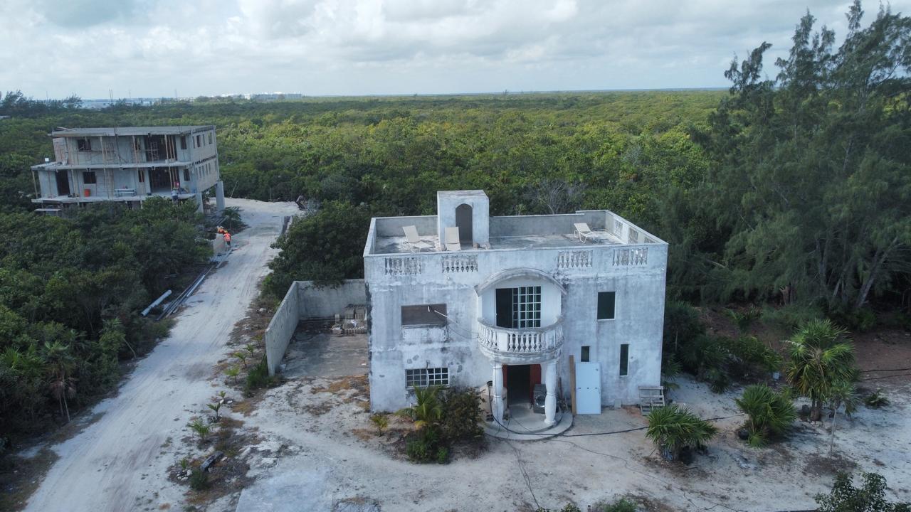 Casa en Obra gris en Isla Blanca