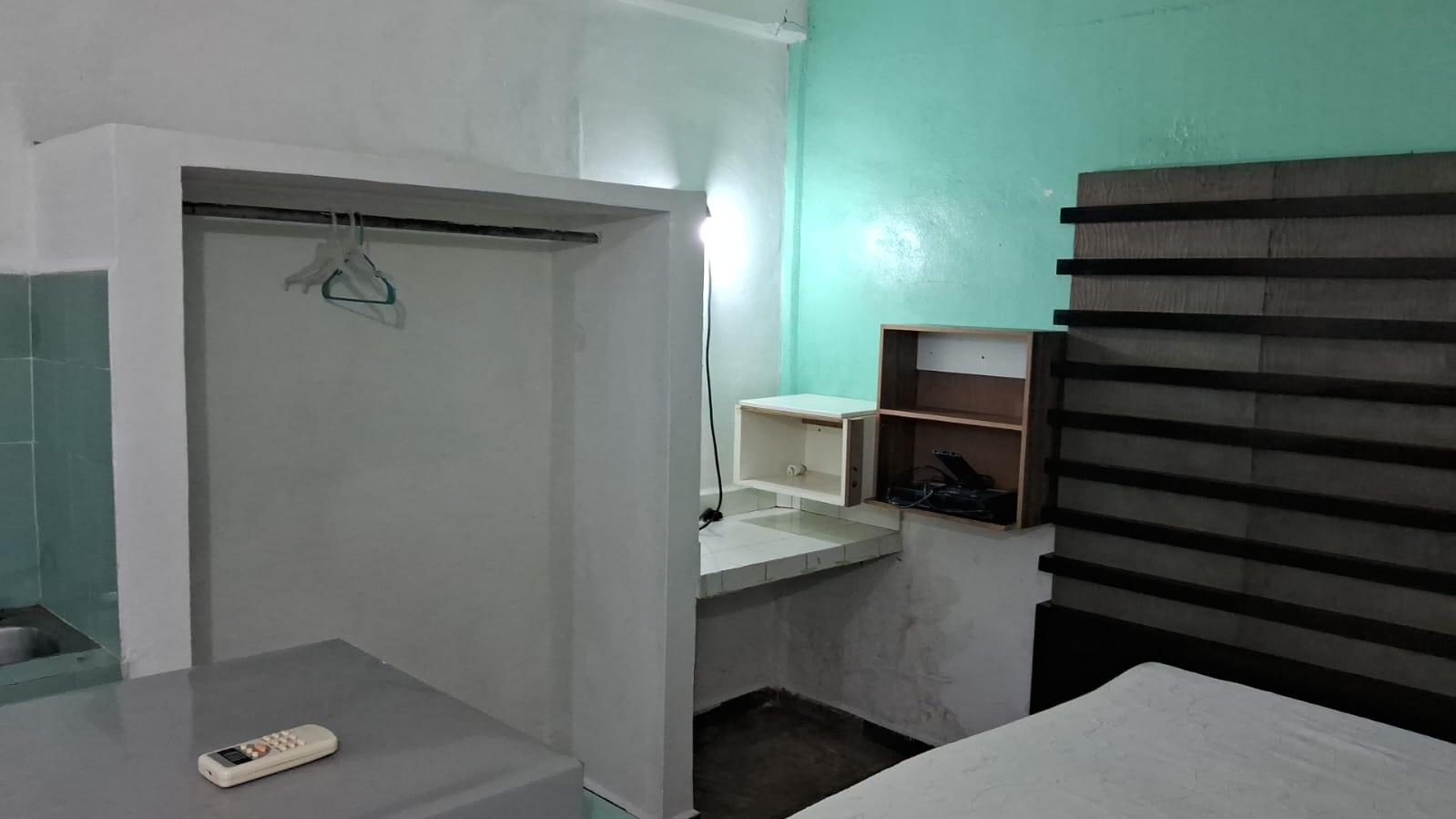 5 cuartos 1 local comercial a 1.5 km de Playa Esmeralda, Playa del Carmen!